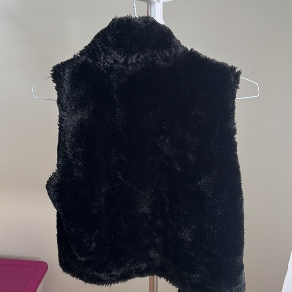 Fur vest - Picture 4 of 5